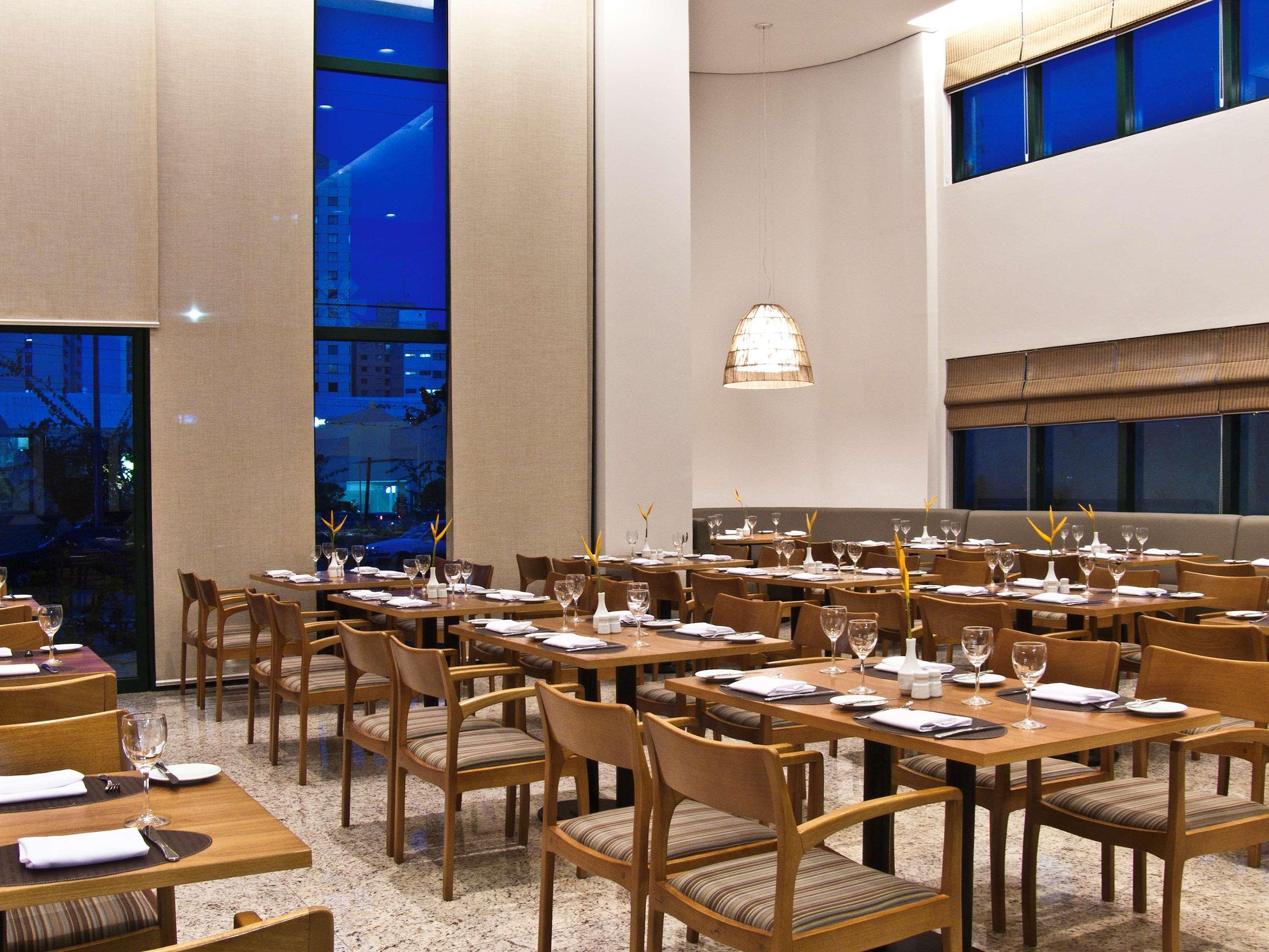 Mercure Salvador Pituba Restoran fotoğraf
